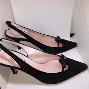 🏷 ( one for $12, 3 for $25) Issac Mizrachi sling back heels